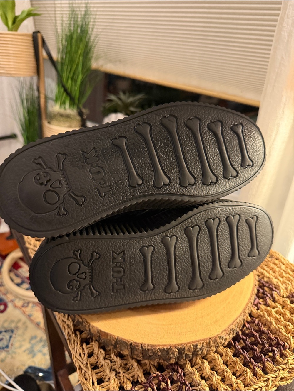 T.U.K. Black Suede Viva Mondo Creepers Platform Shoes Women’s 7 Men’s 5 - Picture 7 of 8